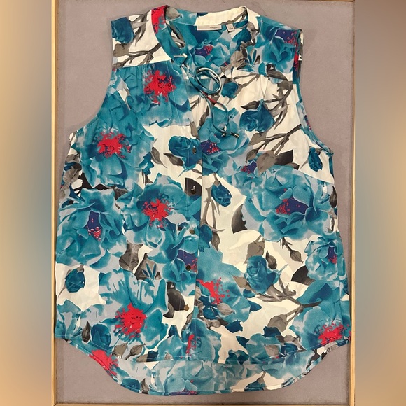 HALOGEN, Nordstrom label, sleeveless top, multicolored florals, full button . - Picture 5 of 11